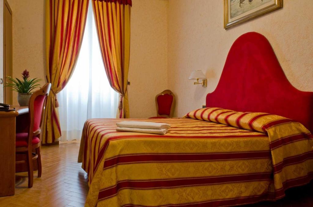 Hotel Brignole Janov Pokoj fotografie