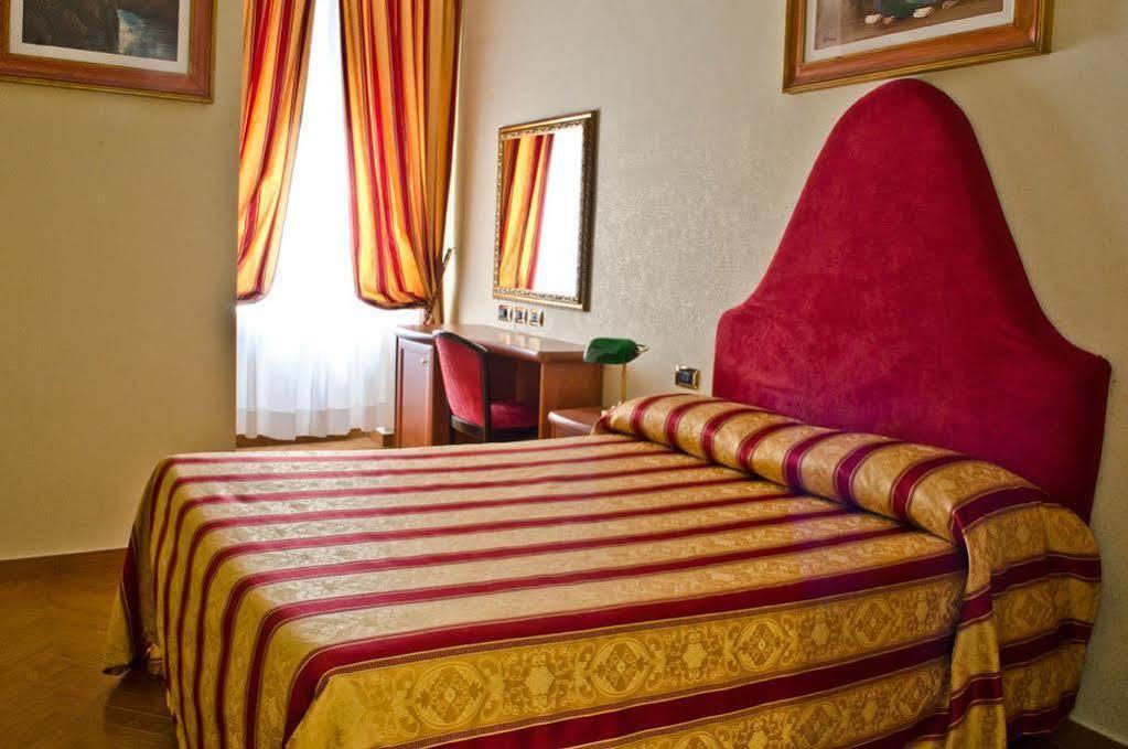 Hotel Brignole Janov Exteriér fotografie